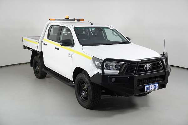 2020 Toyota HILUX SR (4x4) GUN126R FACELIFT 4X4