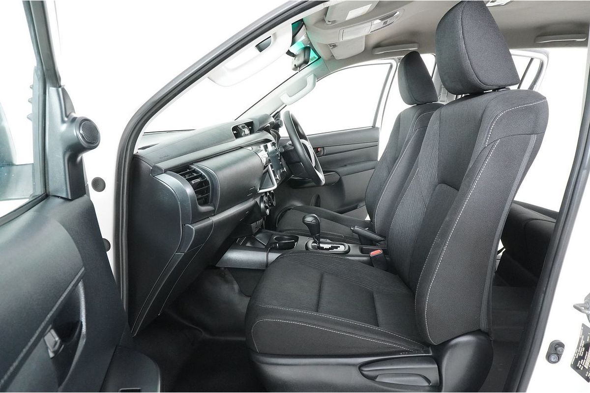 2020 Toyota Hilux SR GUN126R 4X4