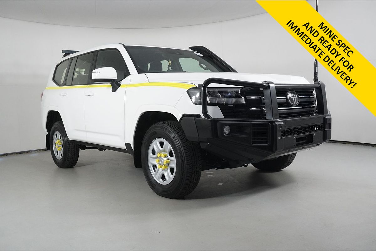 2023 Toyota Landcruiser LC300 GX (4x4)