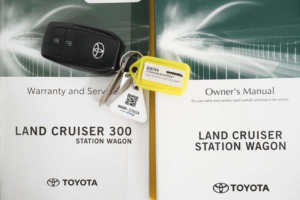 2023 Toyota Landcruiser GX FJA300R