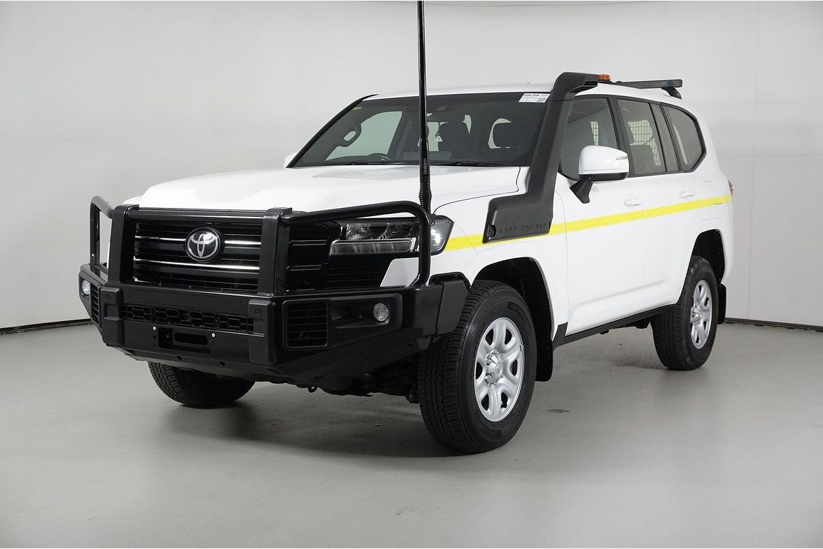 2023 Toyota Landcruiser GX FJA300R