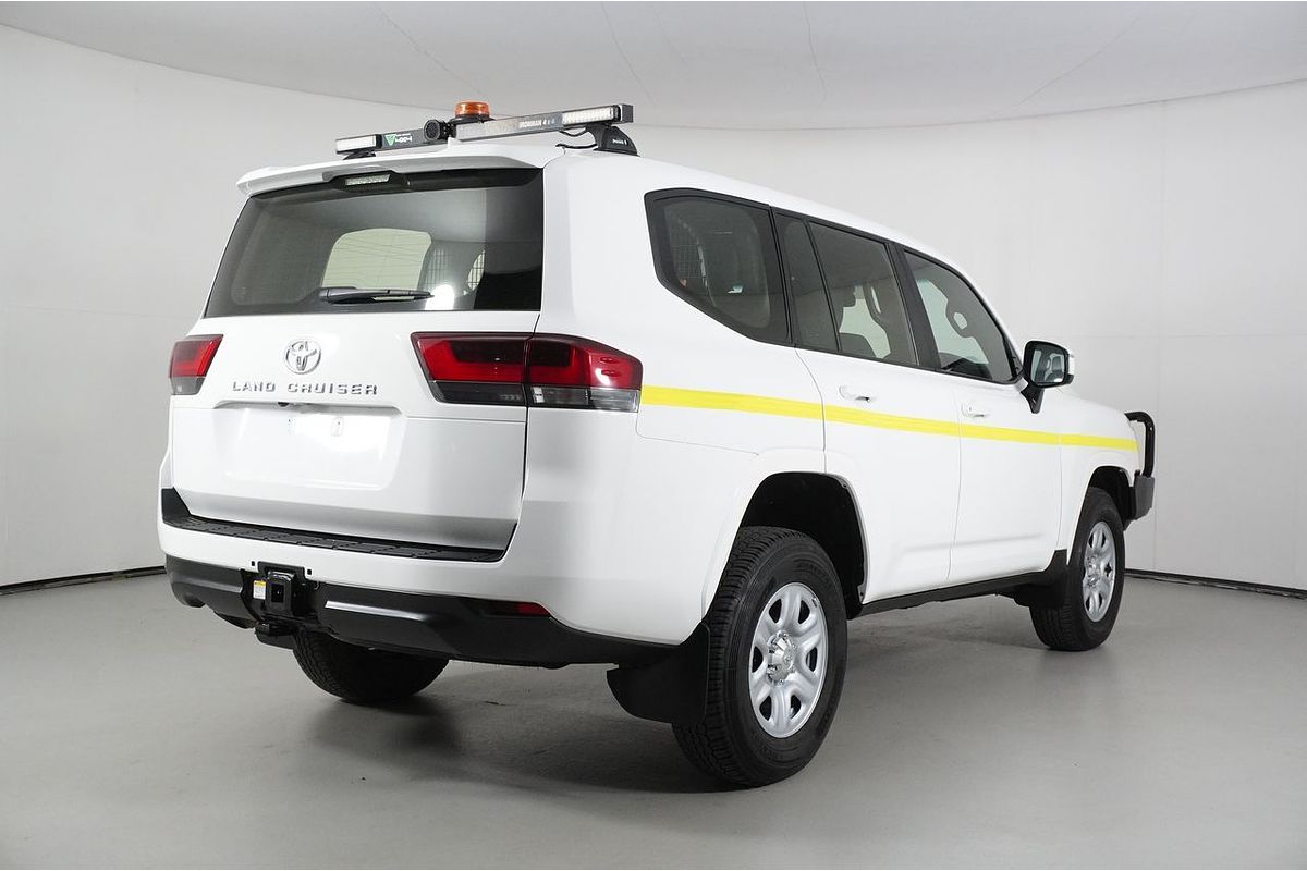 2023 Toyota Landcruiser GX FJA300R
