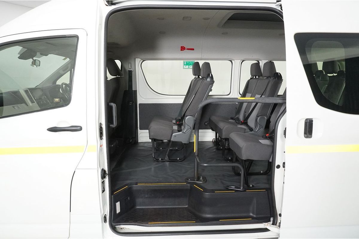 2021 Toyota Hiace Commuter GDH322R
