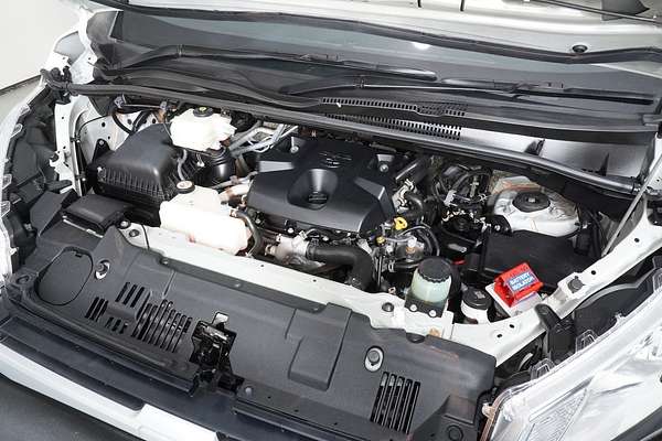 2021 Toyota Hiace Commuter GDH322R
