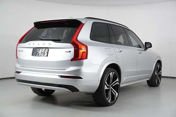 2022 Volvo XC90 B6 R-DESIGN MHEV 256 MY22