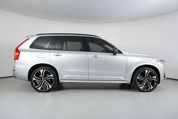 2022 Volvo XC90 B6 R-DESIGN MHEV 256 MY22