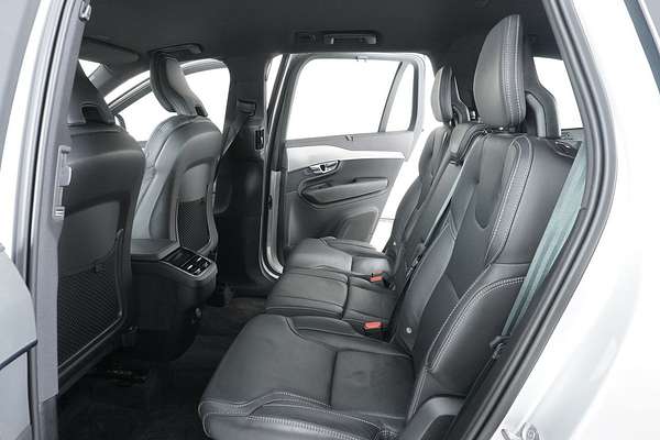 2022 Volvo XC90 B6 R-DESIGN MHEV 256 MY22