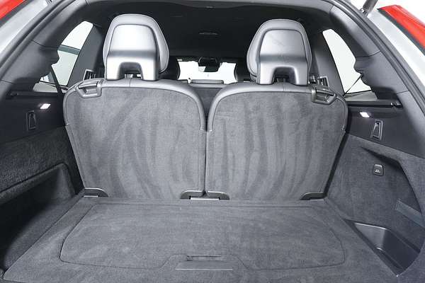 2022 Volvo XC90 B6 R-DESIGN MHEV 256 MY22