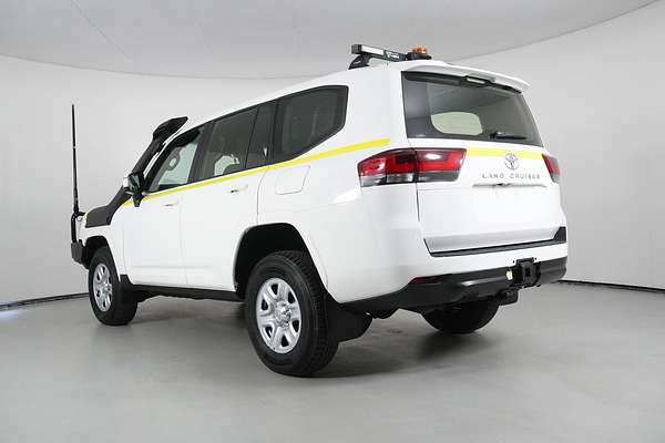2023 Toyota Landcruiser GX FJA300R
