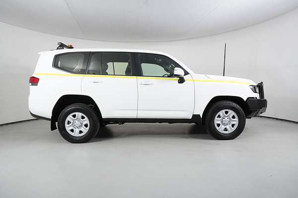 2023 Toyota Landcruiser GX FJA300R