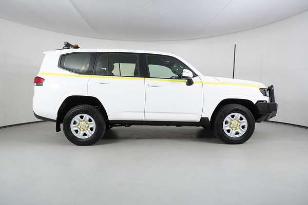 2023 Toyota Landcruiser GX FJA300R