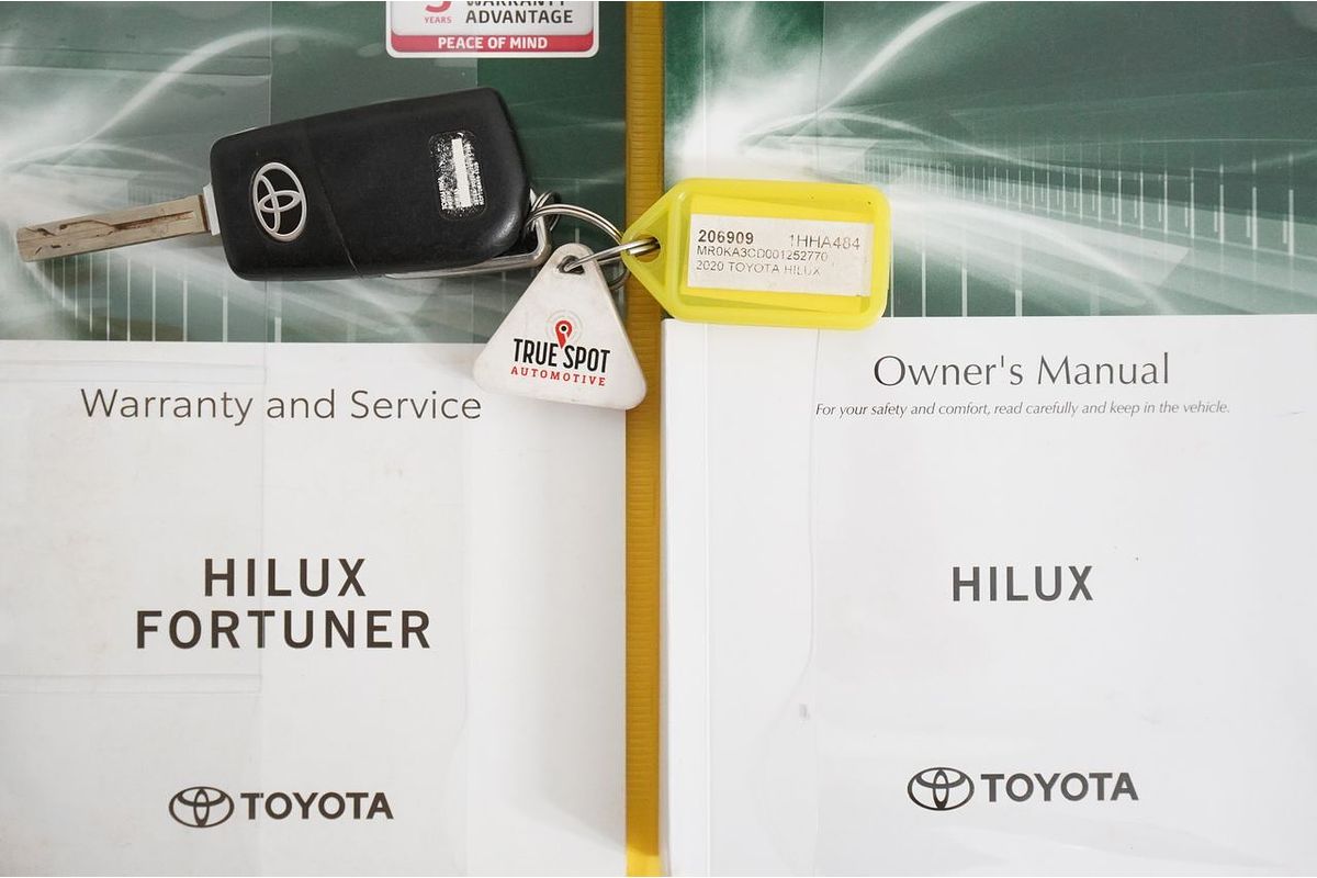 2020 Toyota HILUX SR (4x4) GUN126R FACELIFT 4X4
