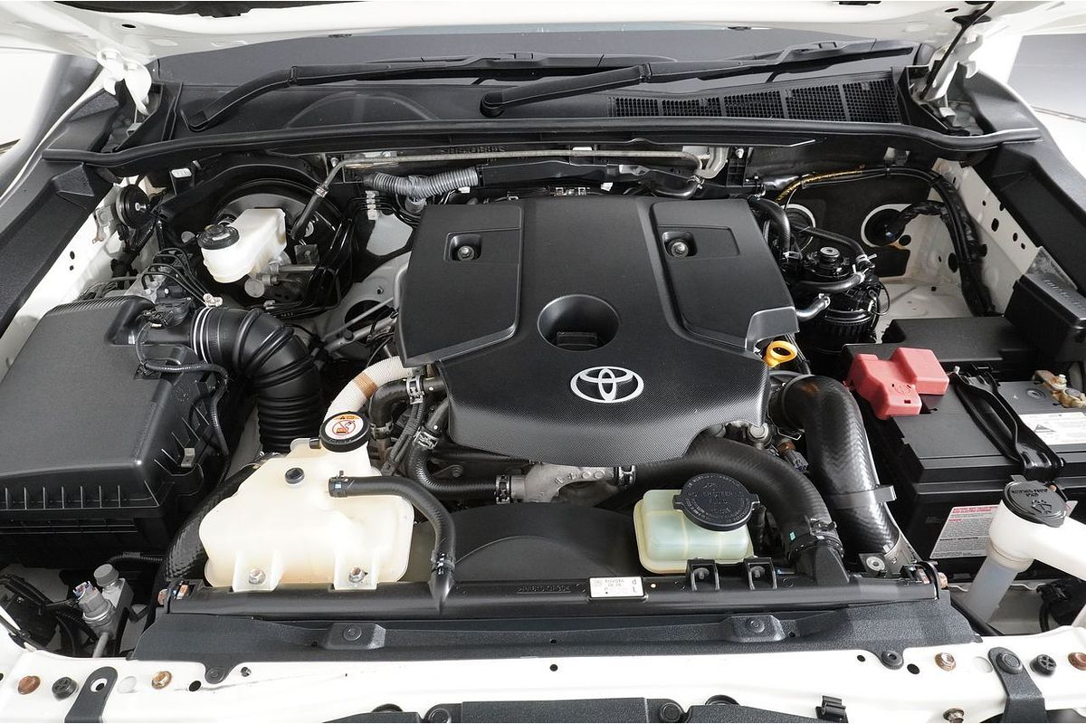 2022 Toyota HILUX SR (4x4) GUN126R 4X4