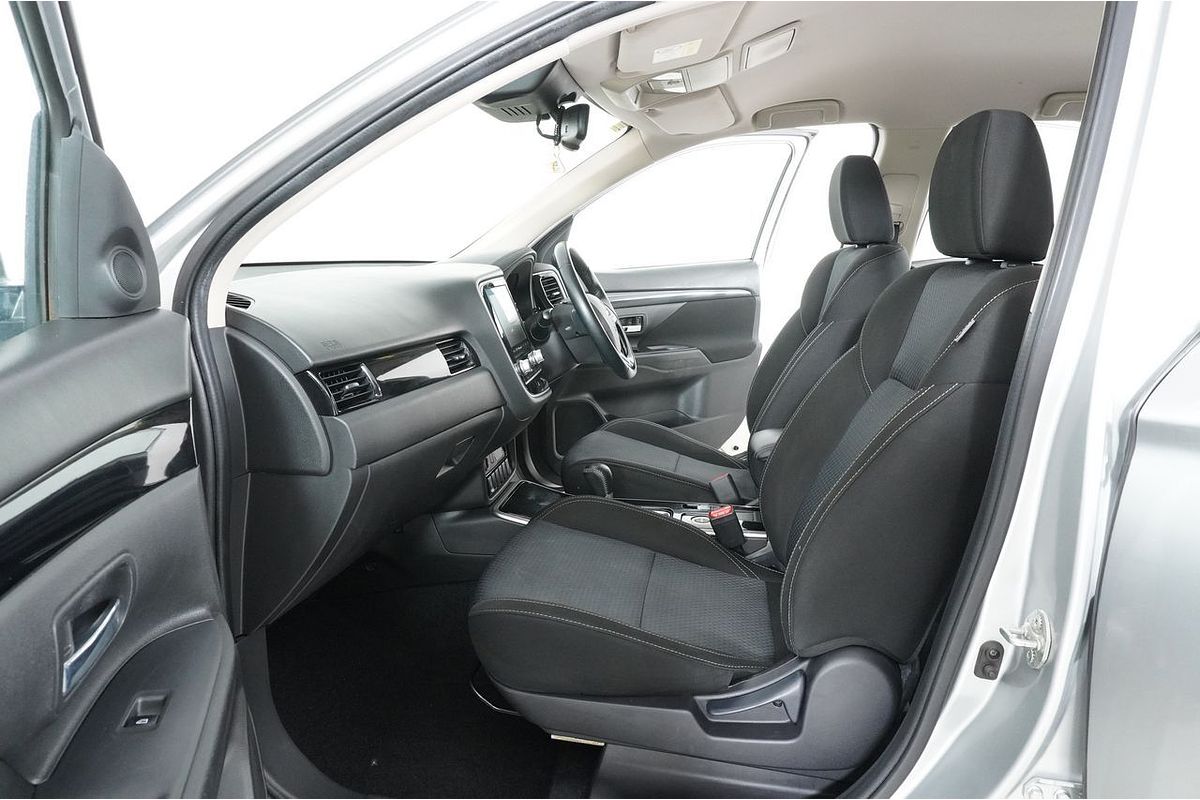 2021 Mitsubishi OUTLANDER ES 7 SEAT (AWD) ZL MY21