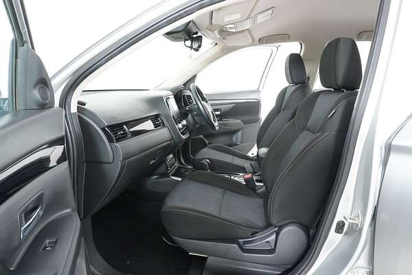 2021 Mitsubishi OUTLANDER ES 7 SEAT (AWD) ZL MY21