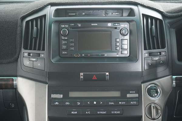 2011 Toyota Landcruiser VX UZJ200R