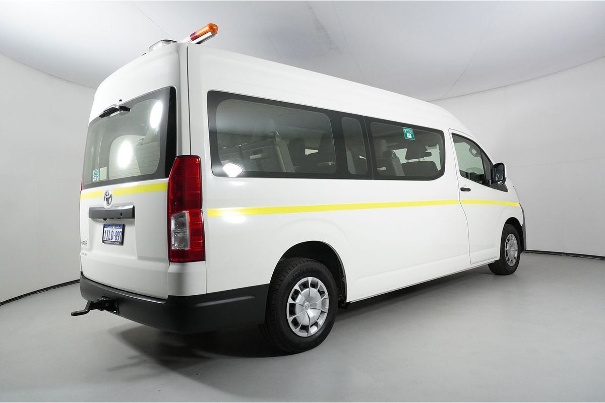 2022 Toyota Hiace SLWB COMMUTER (12 SEATS) GDH322R