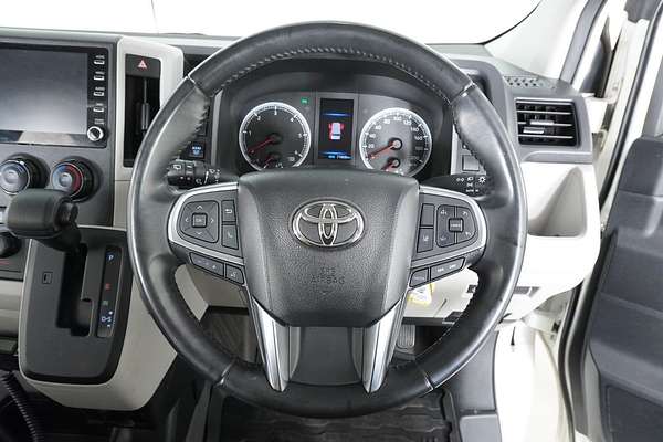 2022 Toyota Hiace SLWB COMMUTER (12 SEATS) GDH322R