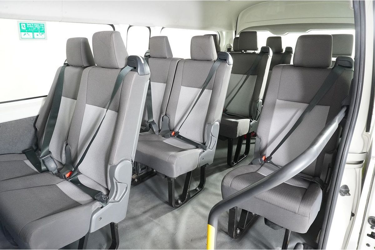 2022 Toyota Hiace SLWB COMMUTER (12 SEATS) GDH322R