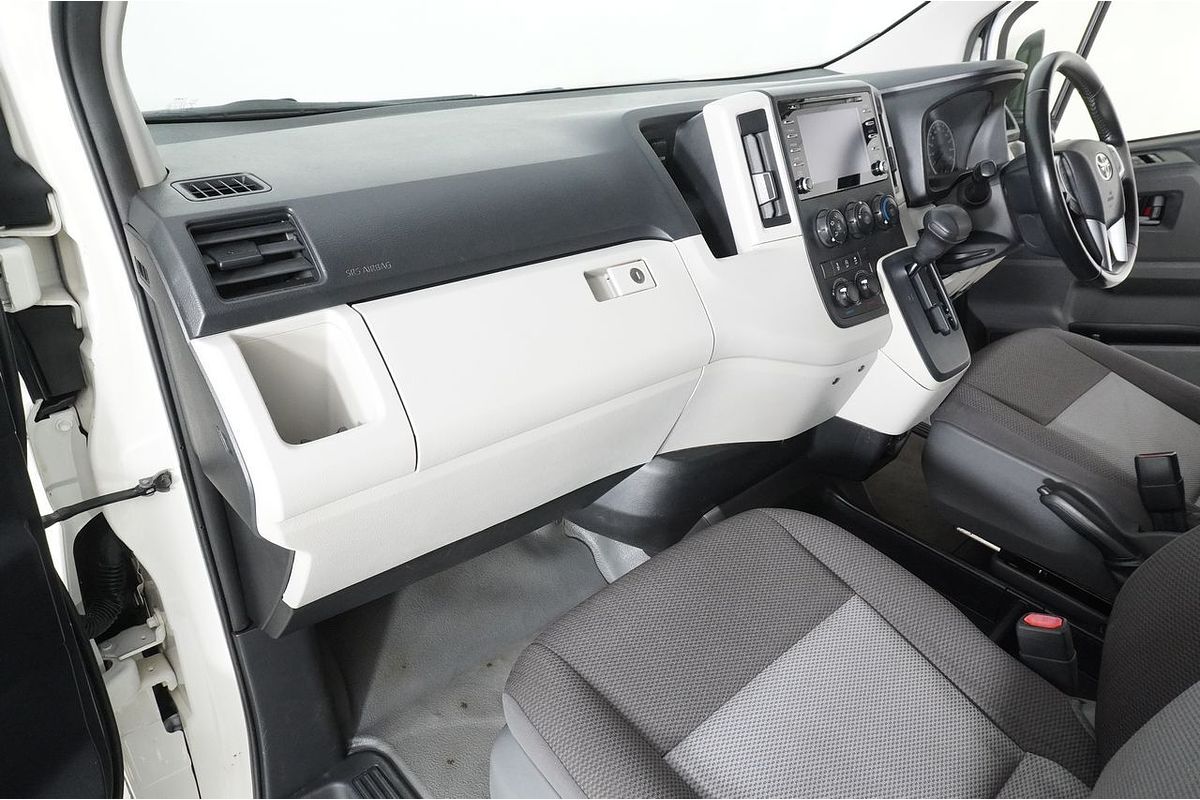 2019 Toyota Hiace Commuter GDH322R