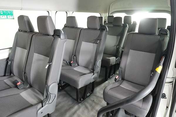 2019 Toyota Hiace Commuter GDH322R