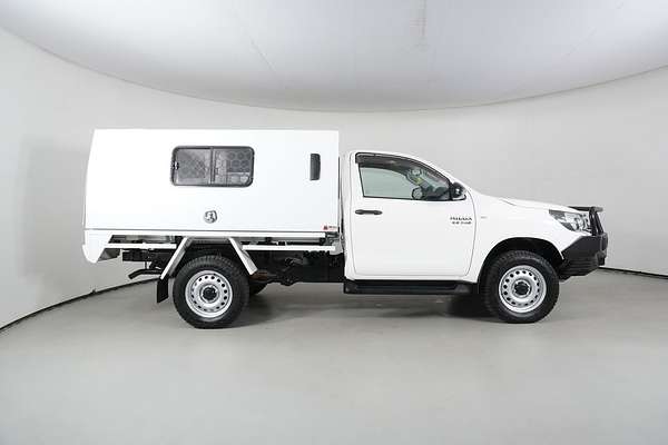 2018 Toyota Hilux SR GUN126R 4X4