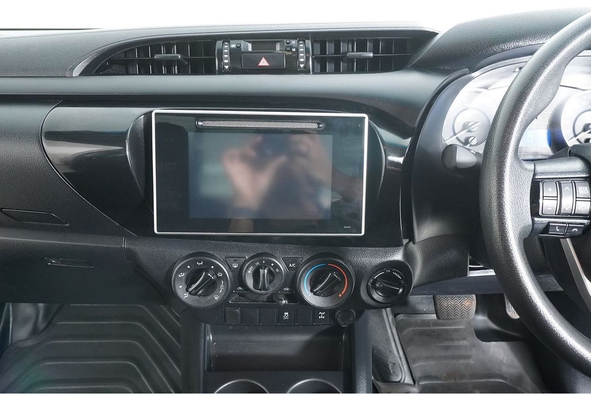 2018 Toyota Hilux SR GUN126R 4X4