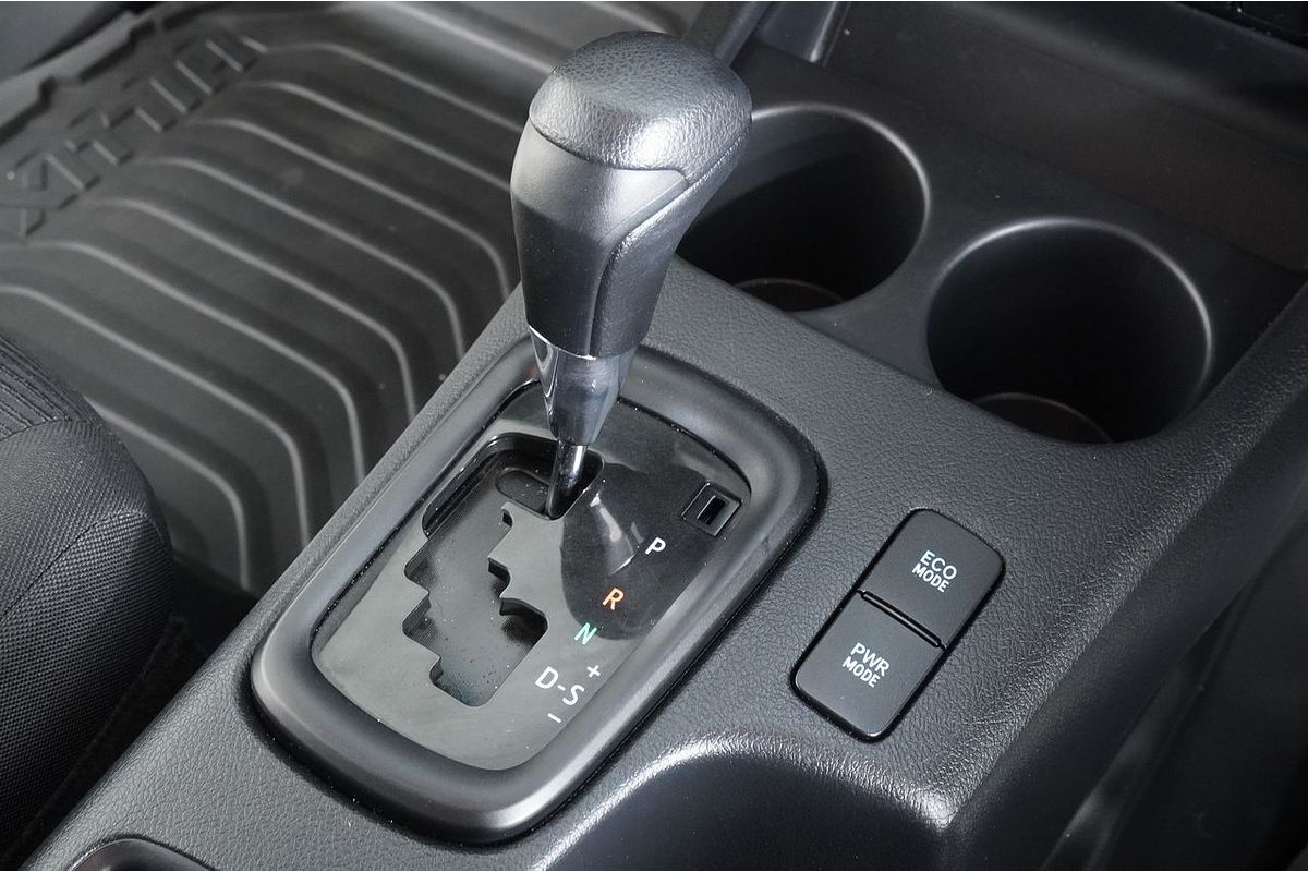 2018 Toyota Hilux SR GUN126R 4X4
