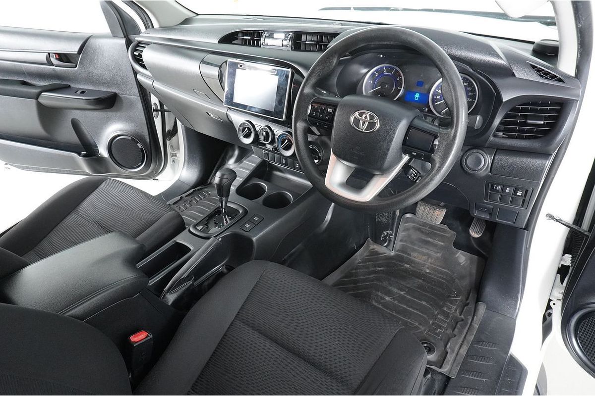 2018 Toyota Hilux SR GUN126R 4X4