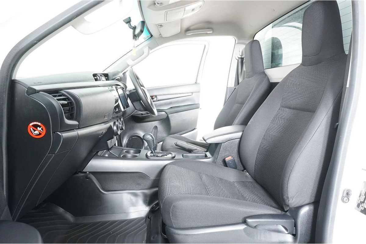 2018 Toyota Hilux SR GUN126R 4X4