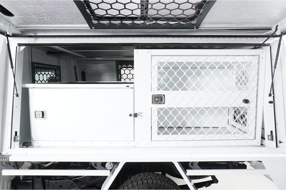2018 Toyota Hilux SR GUN126R 4X4
