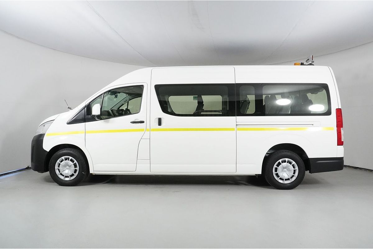 2021 Toyota HIACE SLWB COMMUTER (12 SEATS) GDH322R