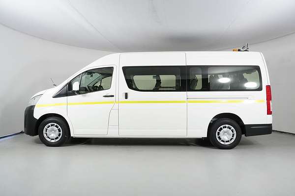 2021 Toyota HIACE SLWB COMMUTER (12 SEATS) GDH322R