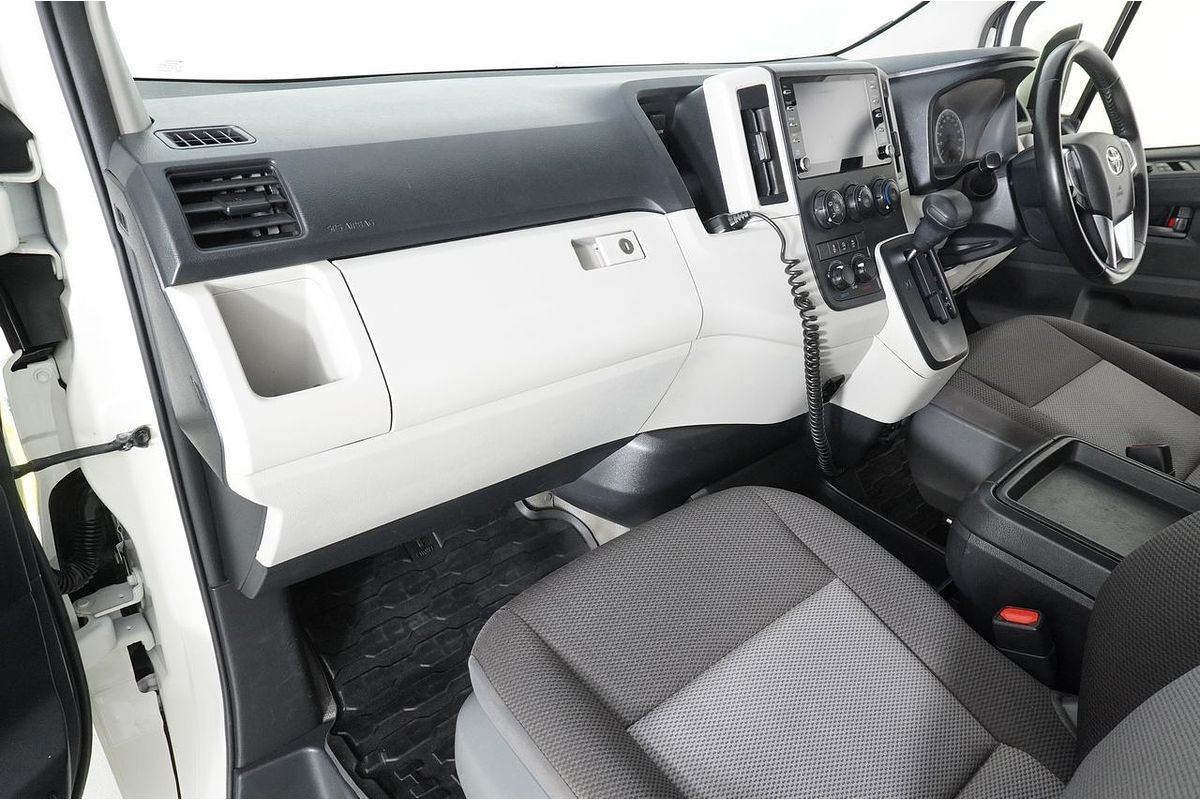 2021 Toyota HIACE SLWB COMMUTER (12 SEATS) GDH322R