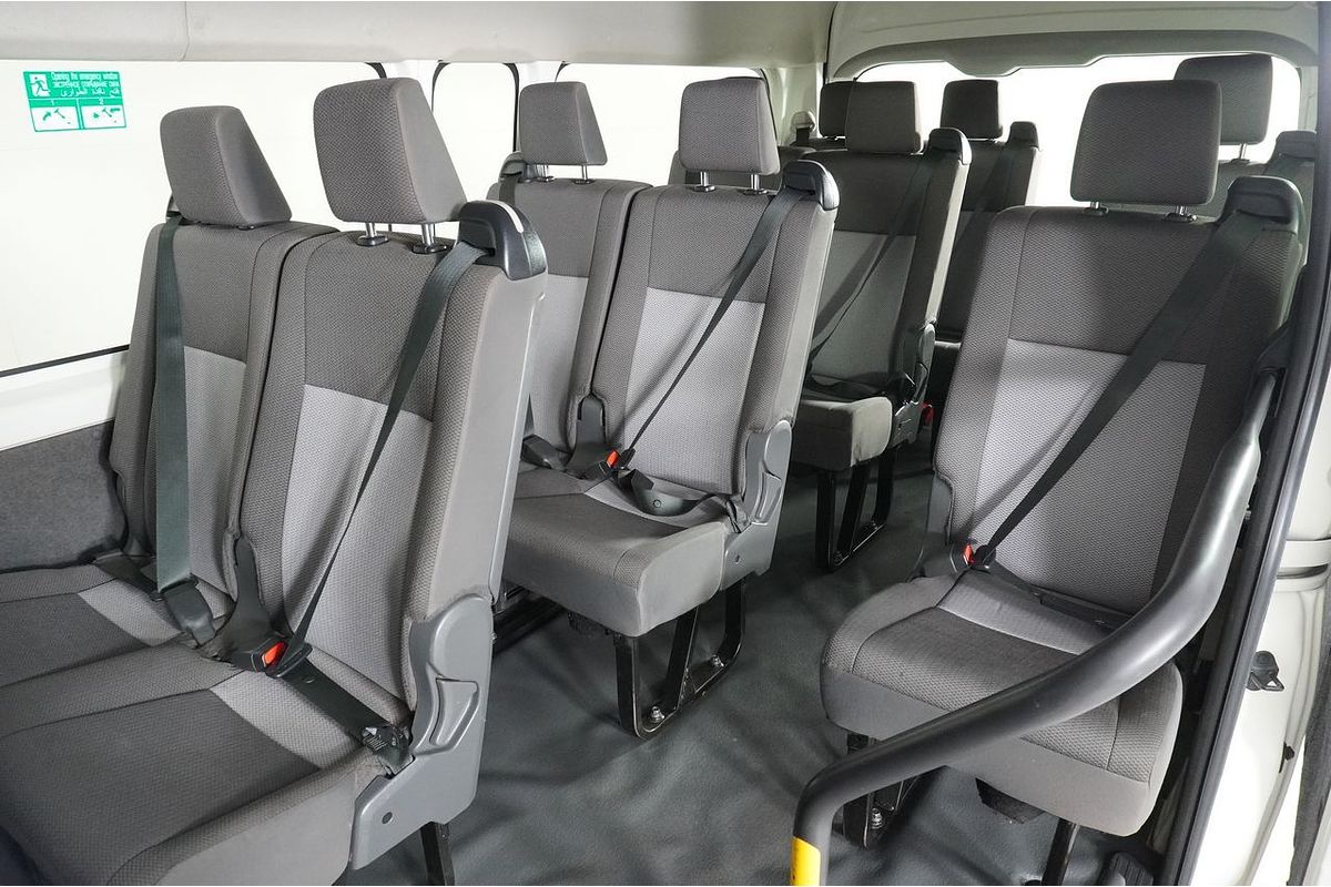 2021 Toyota HIACE SLWB COMMUTER (12 SEATS) GDH322R