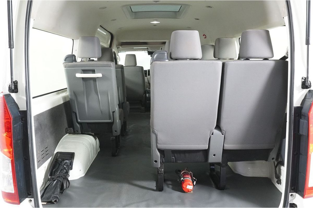 2021 Toyota HIACE SLWB COMMUTER (12 SEATS) GDH322R