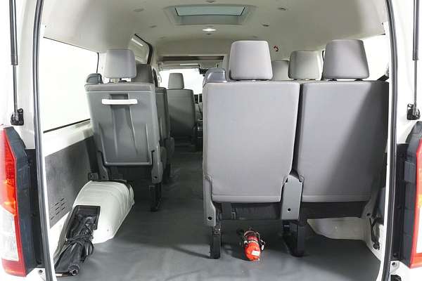 2021 Toyota HIACE SLWB COMMUTER (12 SEATS) GDH322R