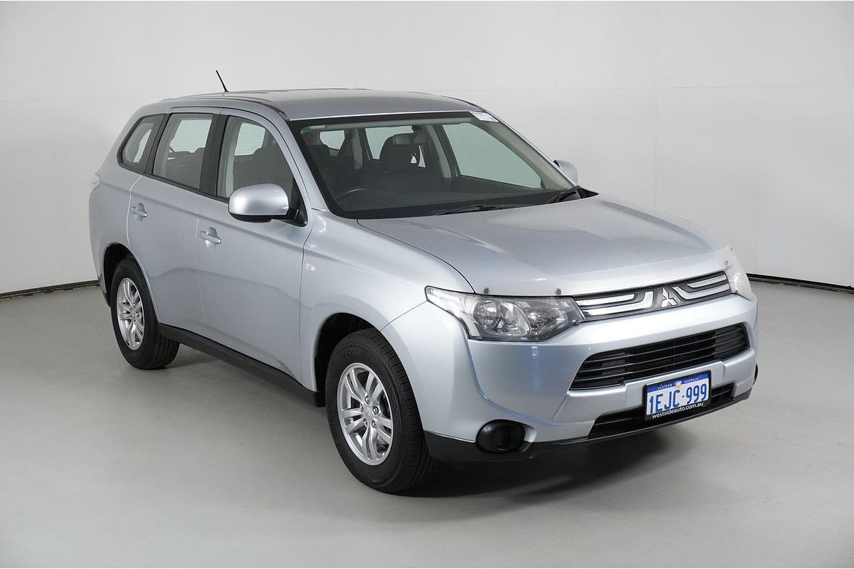2013 Mitsubishi OUTLANDER ES (4x2) ZJ