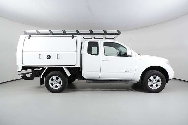 2013 Nissan Navara ST-X (4x4) D40 MY12 4X4