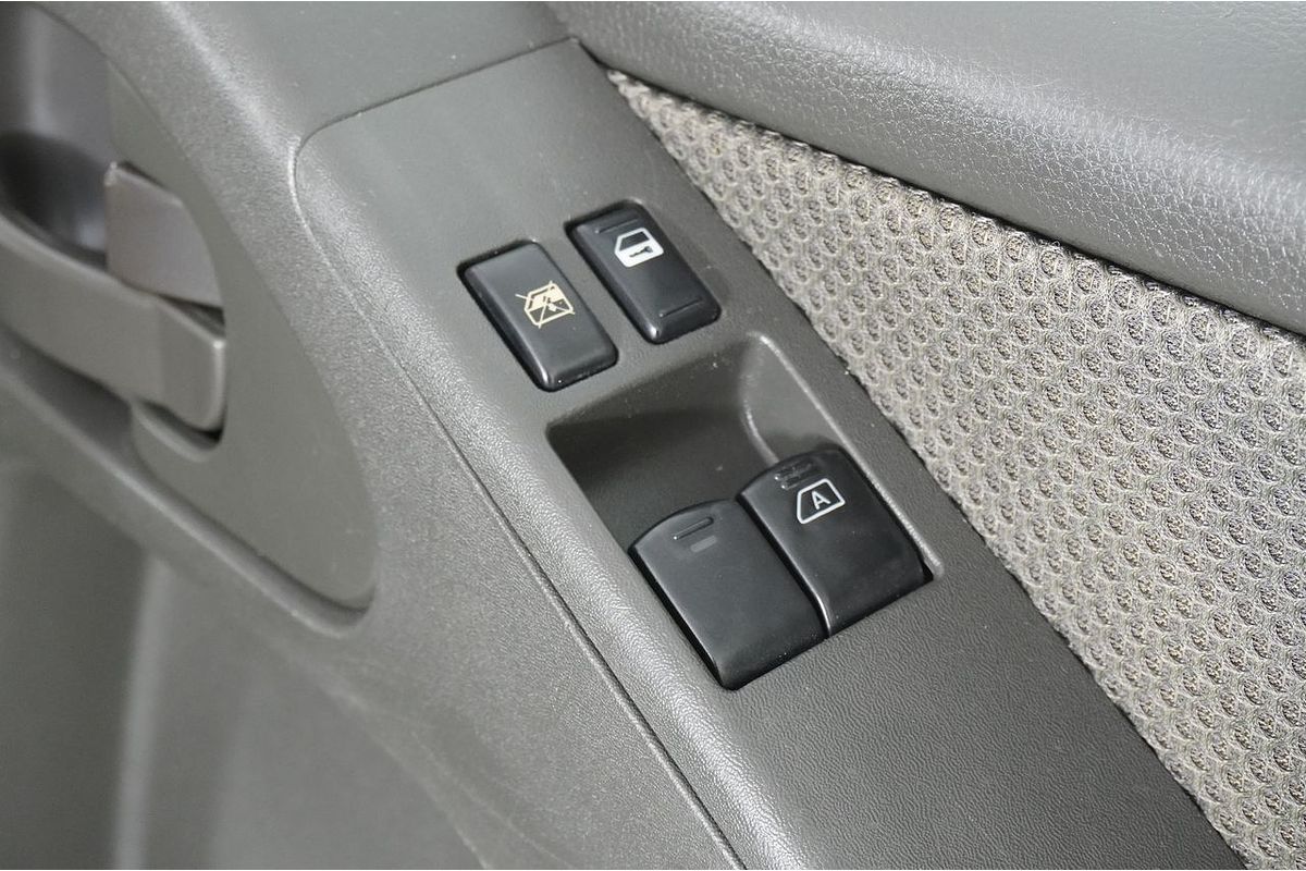 2013 Nissan Navara ST-X (4x4) D40 MY12 4X4