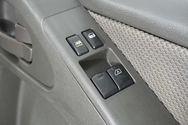 2013 Nissan Navara ST-X (4x4) D40 MY12 4X4