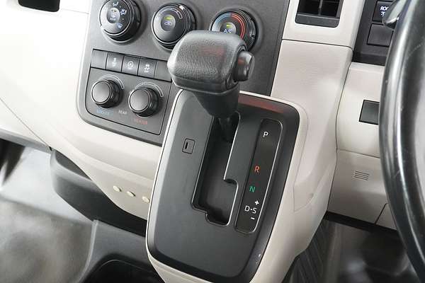 2020 Toyota Hiace COMMUTER (12 SEATS) GDH322R