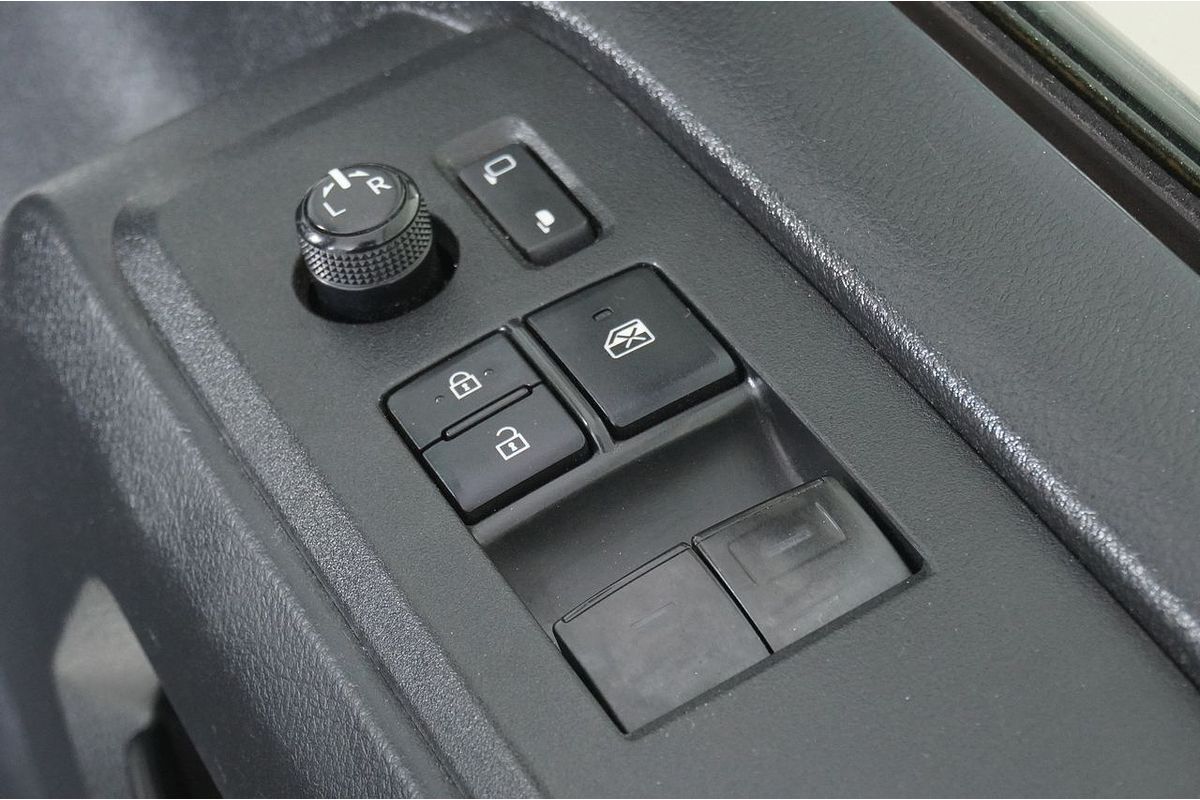 2020 Toyota Hiace COMMUTER (12 SEATS) GDH322R