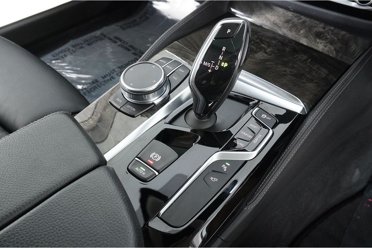 2019 BMW 5 30i LUXURY LINE G30 MY18