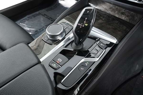 2019 BMW 5 30i LUXURY LINE G30 MY18