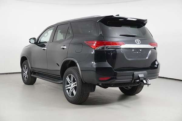 2022 Toyota FORTUNER GXL PREMIUM INTERIOR GUN156R