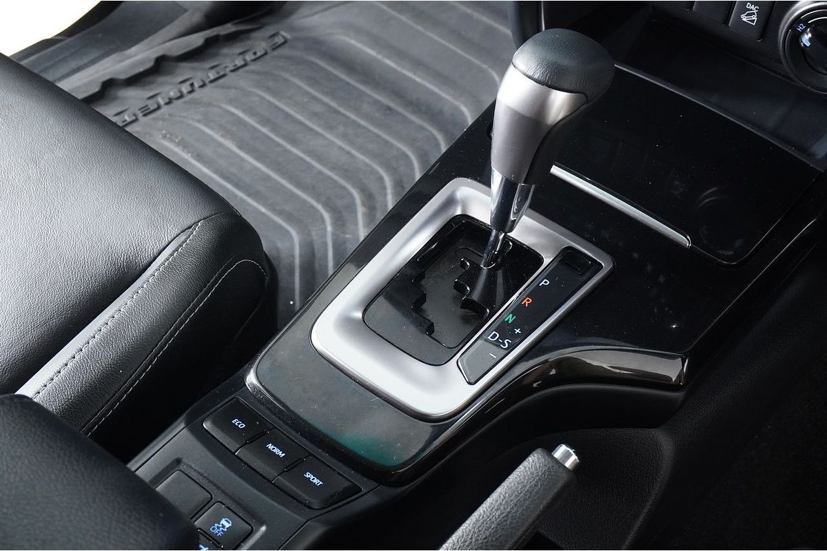 2022 Toyota FORTUNER GXL PREMIUM INTERIOR GUN156R