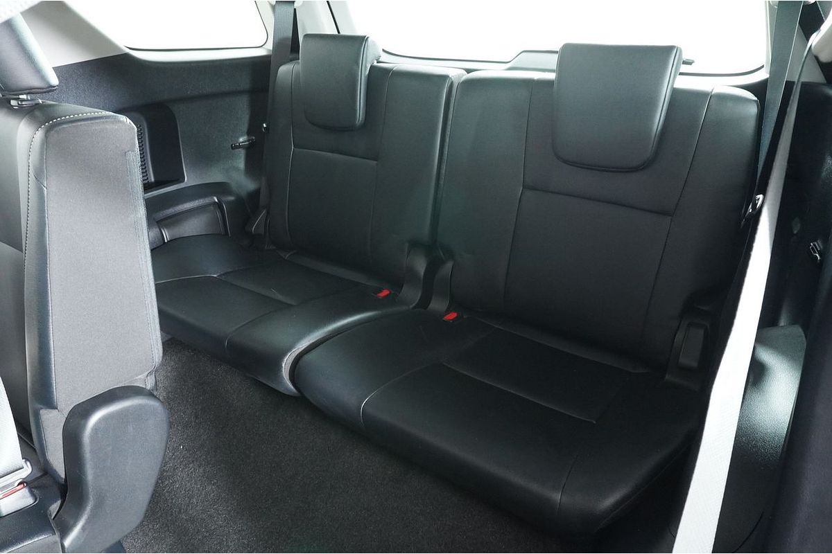 2022 Toyota FORTUNER GXL PREMIUM INTERIOR GUN156R