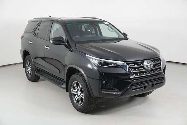 2022 Toyota FORTUNER GXL PREMIUM INTERIOR GUN156R