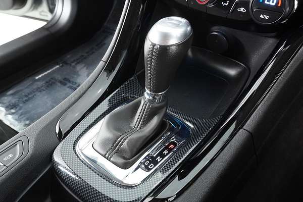 2014 Holden COMMODORE SV6 STORM VF